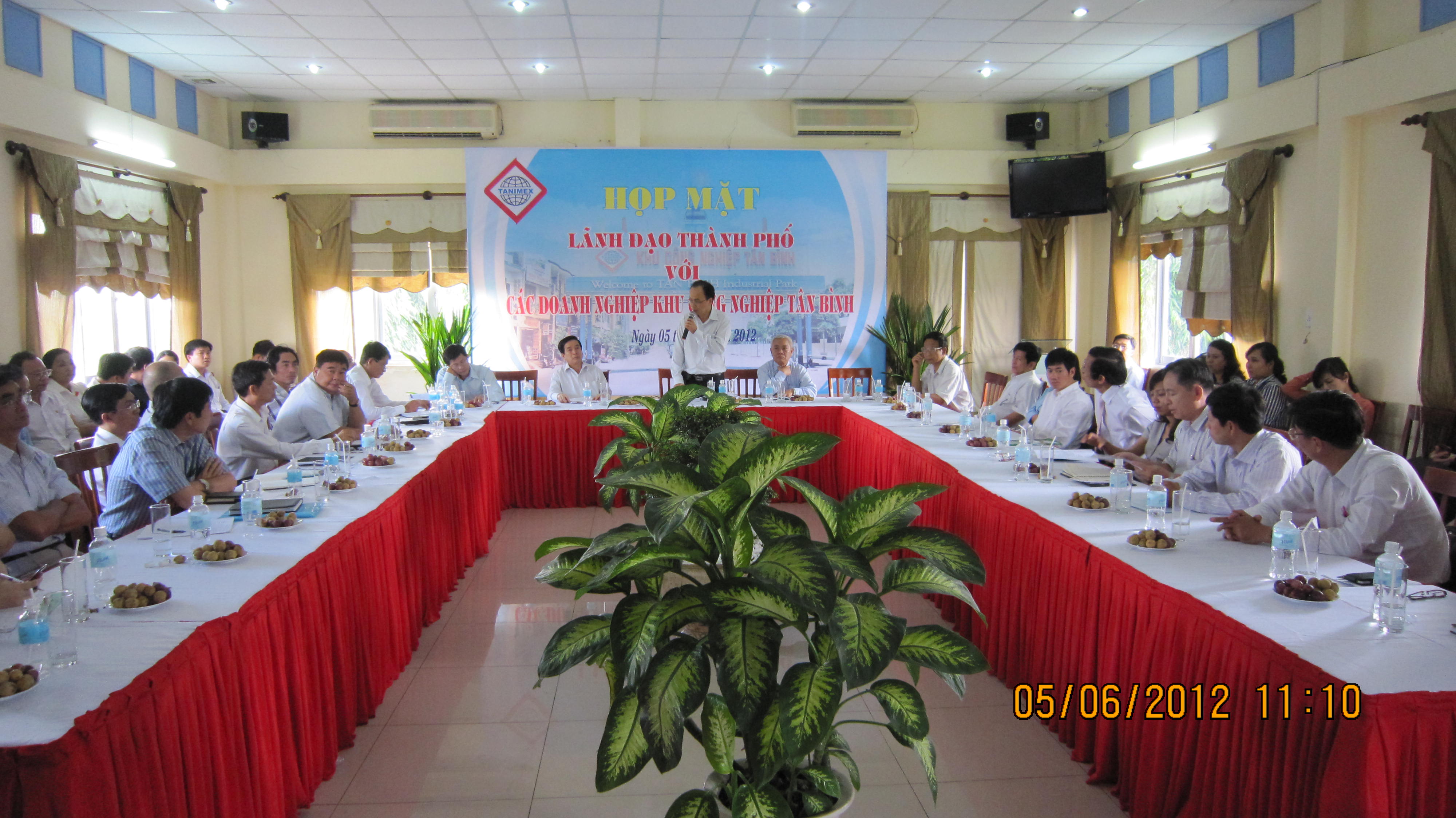 lanh dao thanh pho