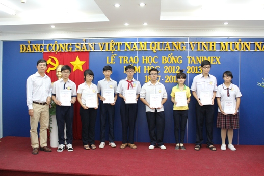trao hoc bong